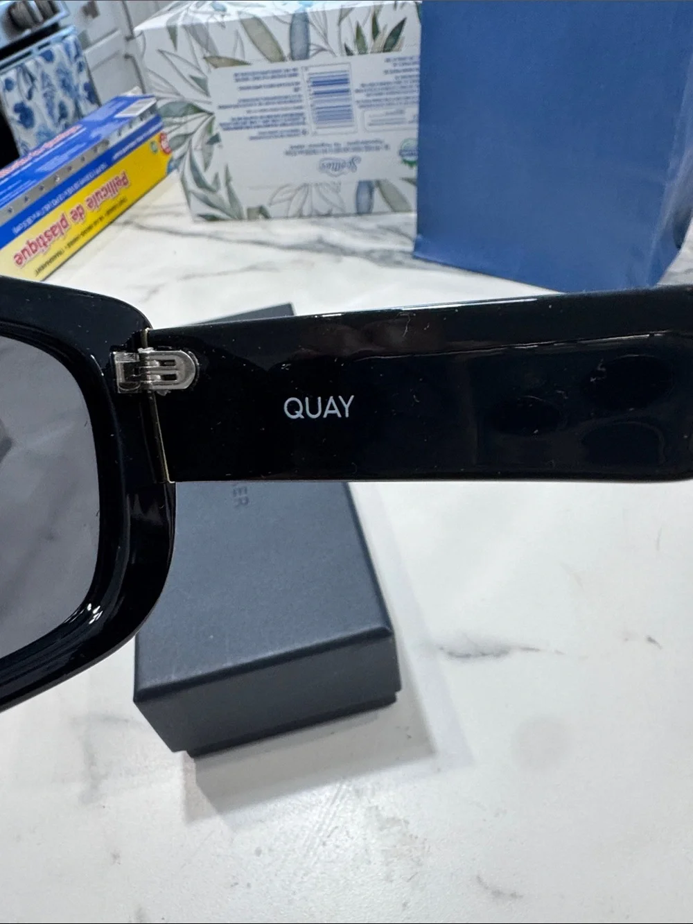 Quay Polarized Yada Yada 1212 Australia Black Sunglasses with Gold Logo Accents